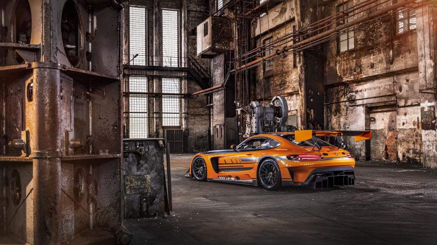 Mercedes-AMG GT3 (C190) 2019 года  (фото 9 из 12)